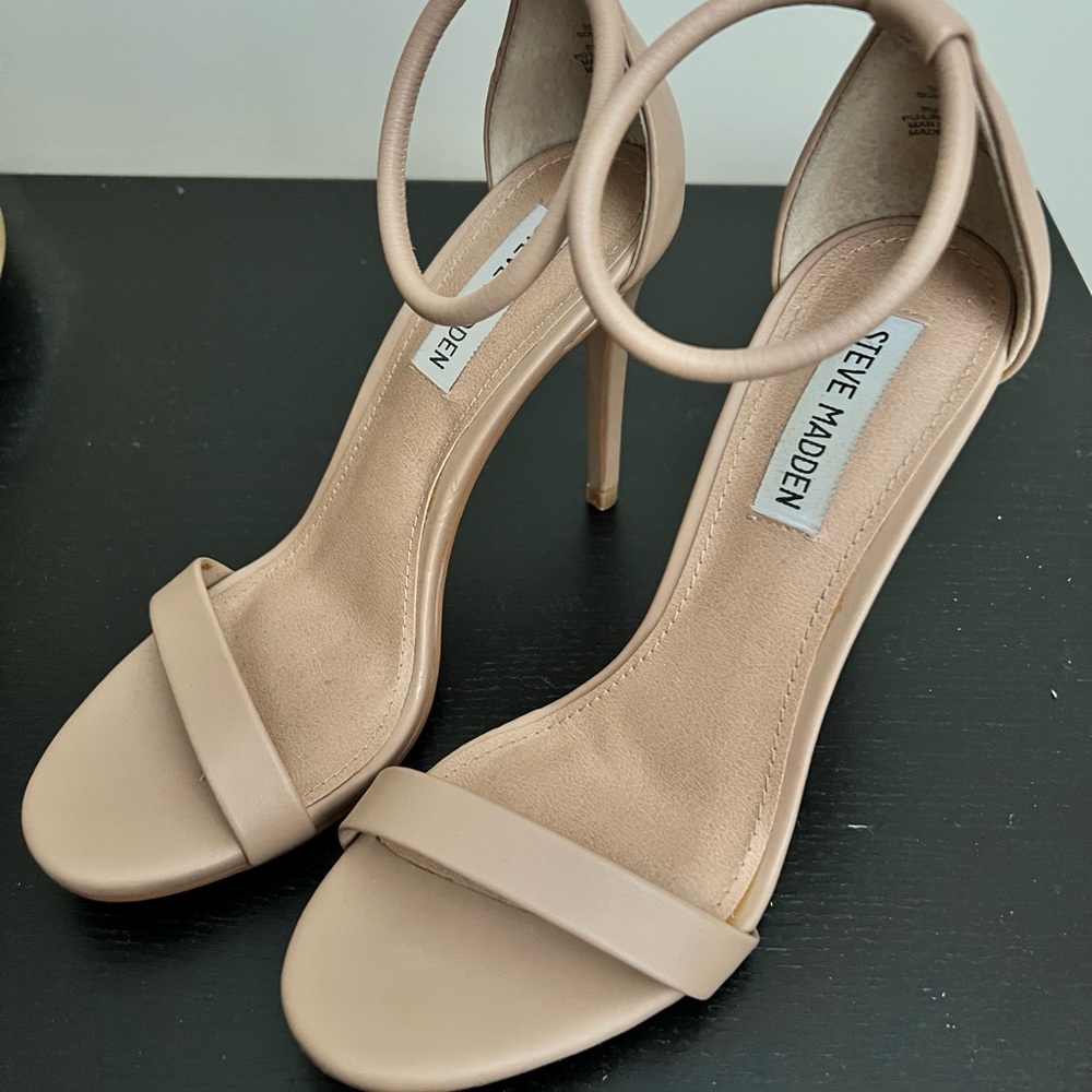 Steve Madden Women's Tan Heels